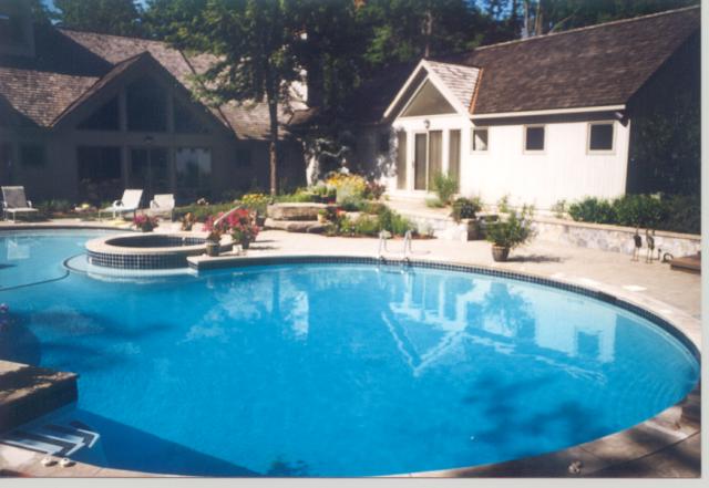Gunite Pool Builder